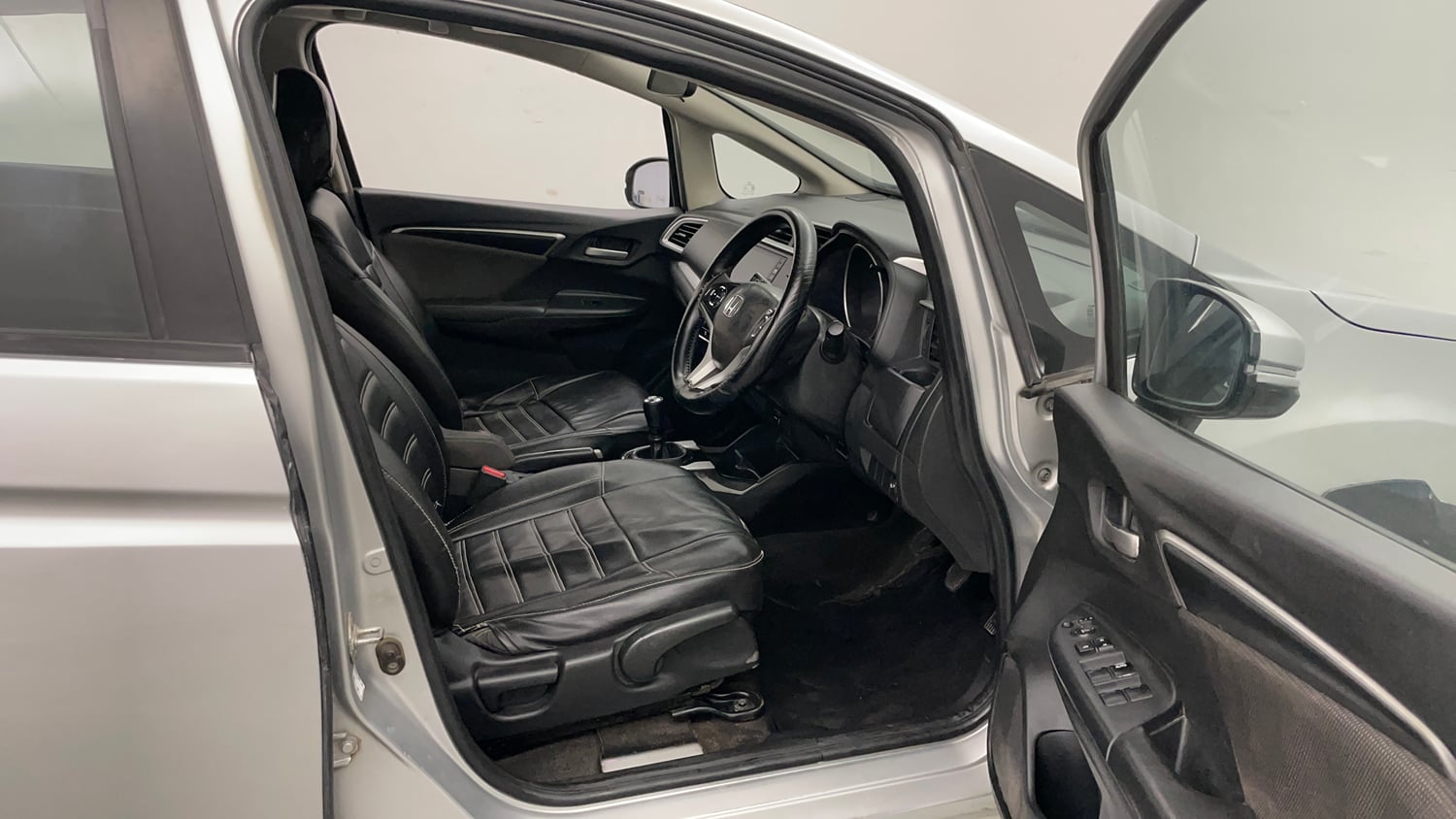 Used 2017 Honda WR-V VX MT Diesel Diesel Manual interior RIGHT SIDE FRONT DOOR CABIN VIEW