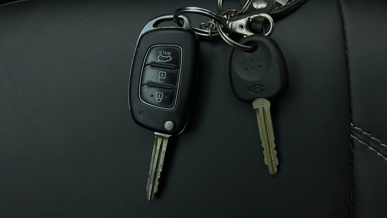 Used 2019 Hyundai Elite i20 Sportz Plus 1.2 Petrol Manual extra CAR KEY VIEW