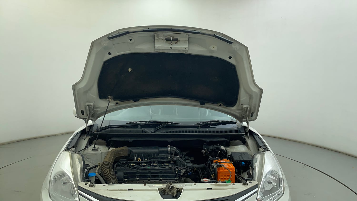 Used 2017 Maruti Suzuki Baleno Delta 1.2 Petrol Manual engine ENGINE & BONNET OPEN FRONT VIEW