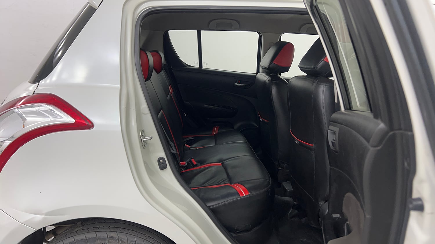 Used 2014 Maruti Suzuki Swift ZXi Petrol Manual interior RIGHT SIDE REAR DOOR CABIN VIEW