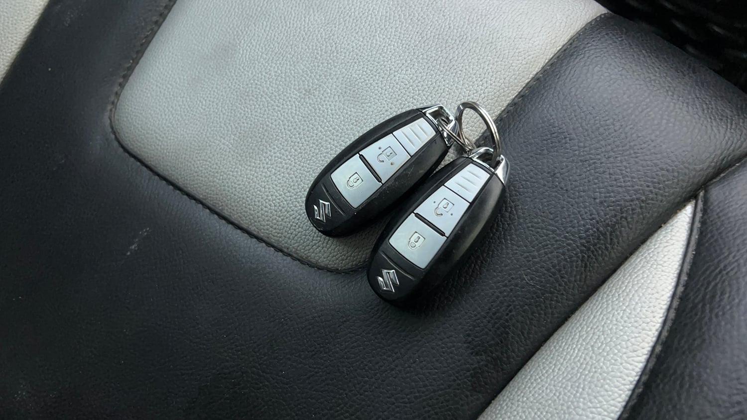 Used 2016 Maruti Suzuki Baleno Alpha 1.2 Petrol Manual extra CAR KEY VIEW