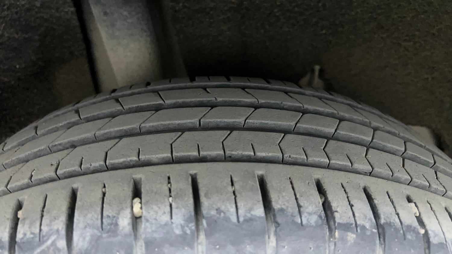 Used 2021 Maruti Suzuki Baleno Zeta Automatic Petrol Automatic tyres RIGHT REAR TYRE TREAD VIEW