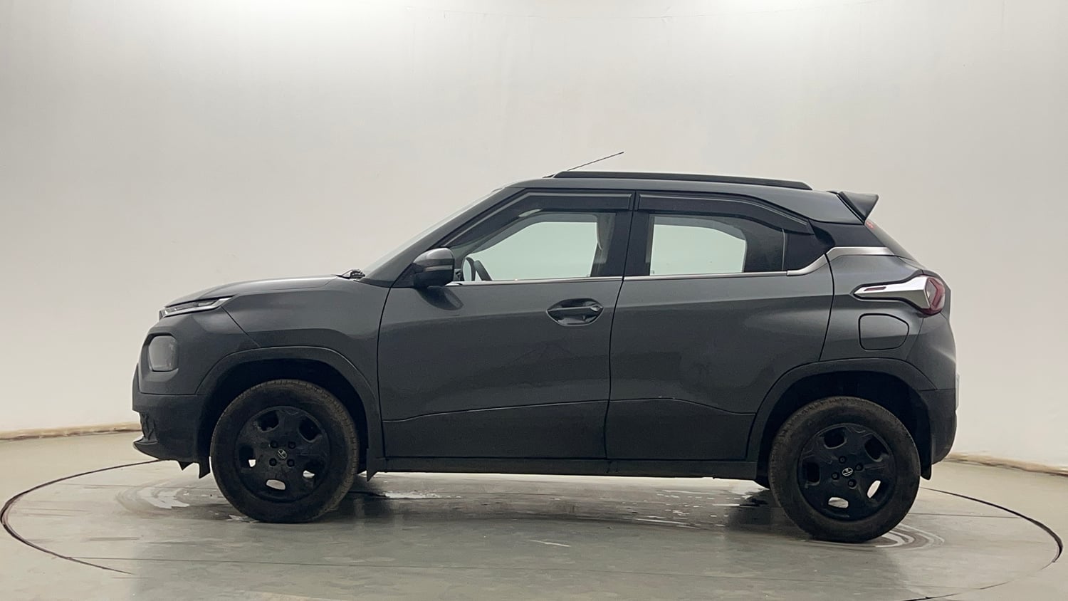 Used 2023 Tata Punch Accomplished MT Petrol Manual exterior LEFT SIDE VIEW