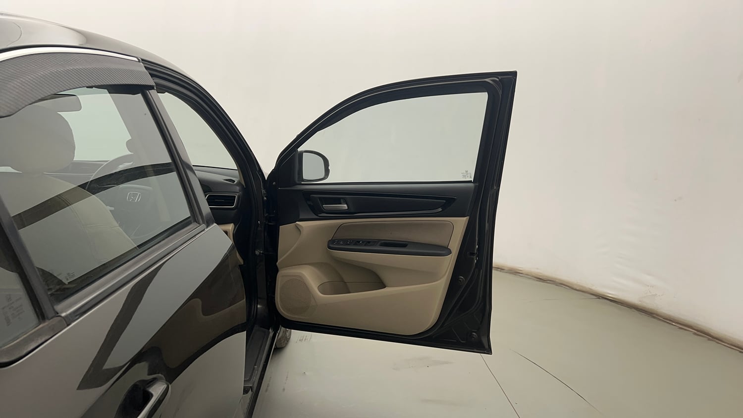 Used 2019 Honda Amaze 1.2 S MT Petrol Petrol Manual interior RIGHT FRONT DOOR OPEN VIEW