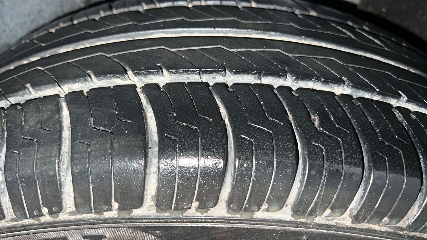 Used 2020 Maruti Suzuki Baleno Delta Petrol Manual tyres LEFT REAR TYRE TREAD VIEW