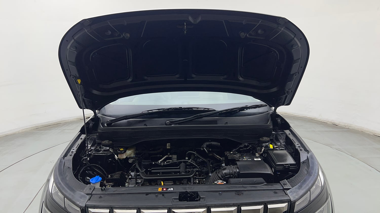 Used 2024 Hyundai Venue S 1.2 Petrol Petrol Manual engine ENGINE & BONNET OPEN FRONT VIEW