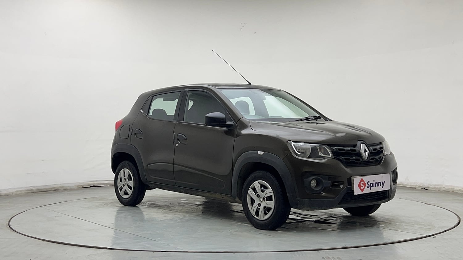 Used 2016 Renault Kwid RXT CNG (Outside Fitted) Cng Manual exterior RIGHT FRONT CORNER VIEW