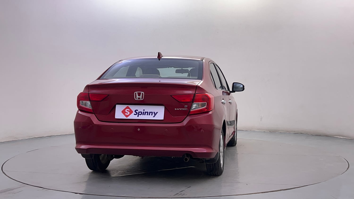 Used 2020 Honda Amaze 1.2 V CVT Petrol Petrol Automatic exterior RIGHT REAR CORNER VIEW
