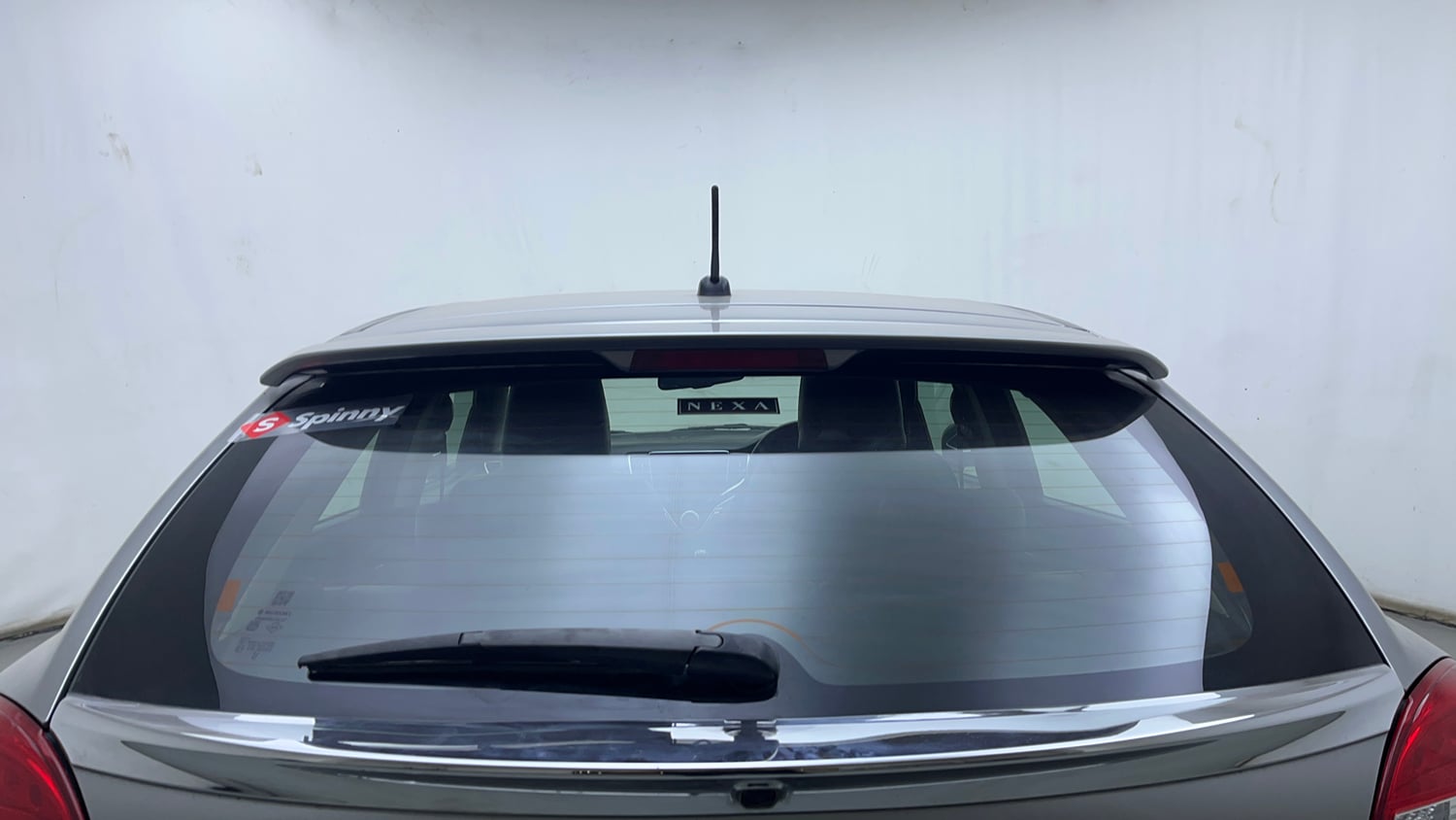 Used 2016 Maruti Suzuki Baleno Alpha 1.2 Petrol Manual exterior BACK WINDSHIELD VIEW