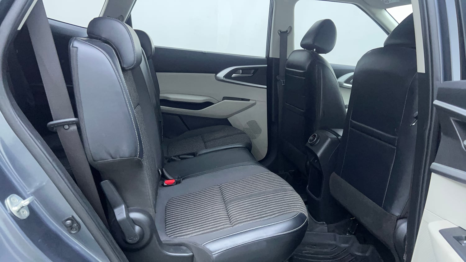 Used 2023 Kia Carens Prestige Plus 1.4 Petrol MT 7 STR Petrol Manual interior RIGHT SIDE REAR DOOR CABIN VIEW