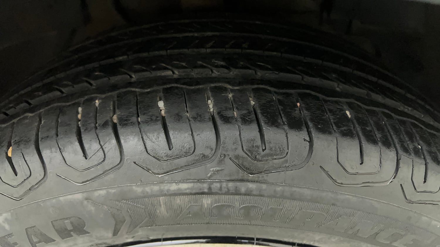 Used 2025 Tata Nexon Creative Plus S 1.2 Revotron Petrol  6MT Petrol Manual tyres RIGHT FRONT TYRE TREAD VIEW