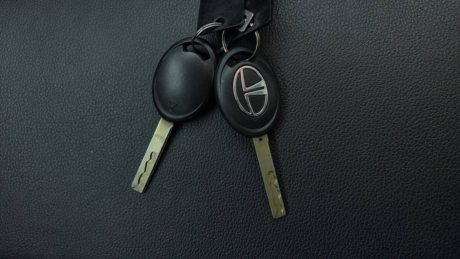 Used 2025 Tata Punch Pure MT Petrol Manual extra CAR KEY VIEW