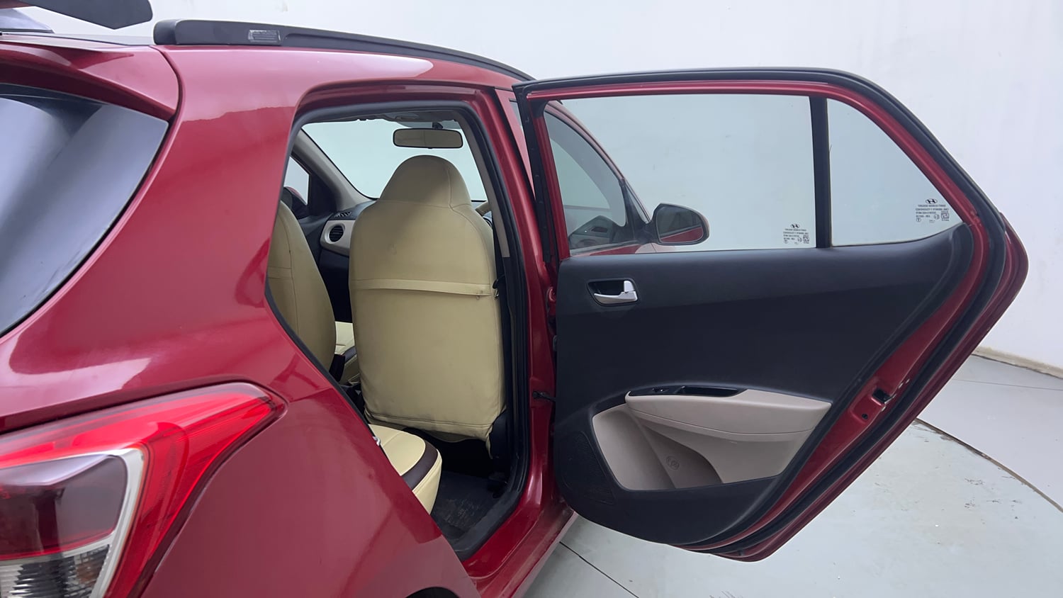 Used 2017 Hyundai Grand i10 Sportz U2 1.2 CRDi Diesel Manual interior RIGHT REAR DOOR OPEN VIEW
