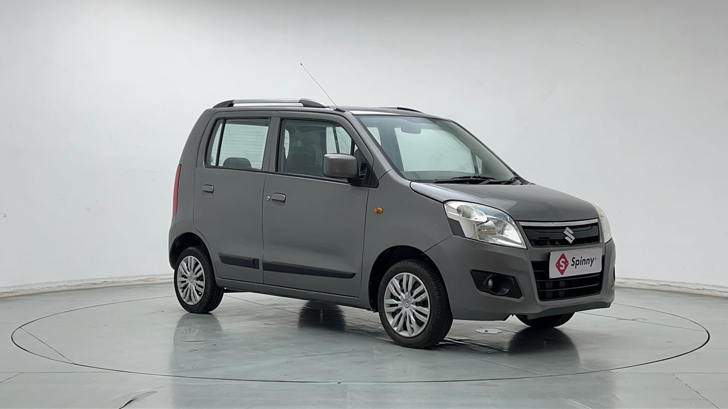 Used 2017 Maruti Suzuki Wagon R VXI Petrol Manual exterior RIGHT FRONT CORNER VIEW
