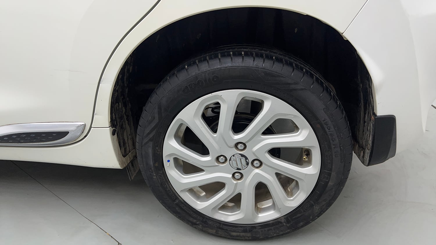 Used 2022 Maruti Suzuki Baleno Zeta Petrol Manual tyres LEFT REAR TYRE RIM VIEW