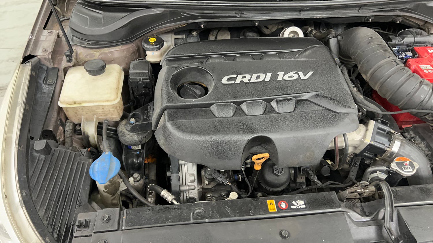 Used 2019 Hyundai Verna SX (O) 1.6 CRDi  AT Diesel Automatic engine ENGINE RIGHT SIDE VIEW