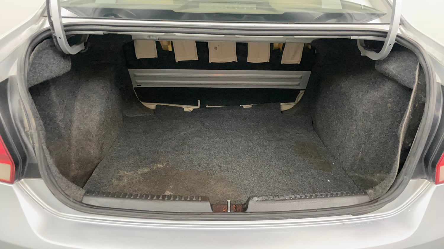 Used 2015 Volkswagen Vento Highline Diesel Diesel Manual interior DICKY INSIDE VIEW
