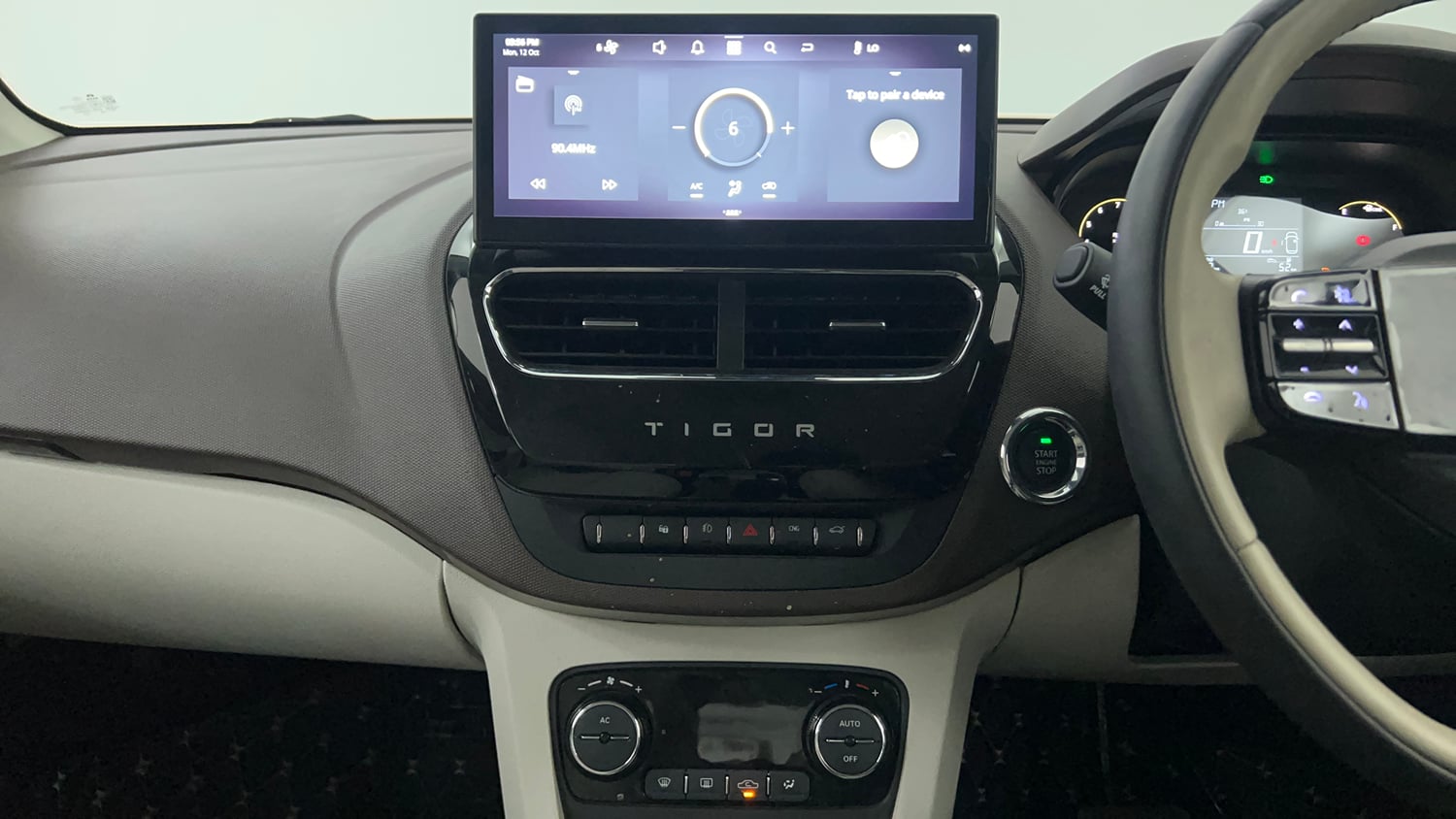 Used 2025 Tata Tigor XZA Plus iCNG Cng Automatic interior MUSIC SYSTEM & AC CONTROL VIEW