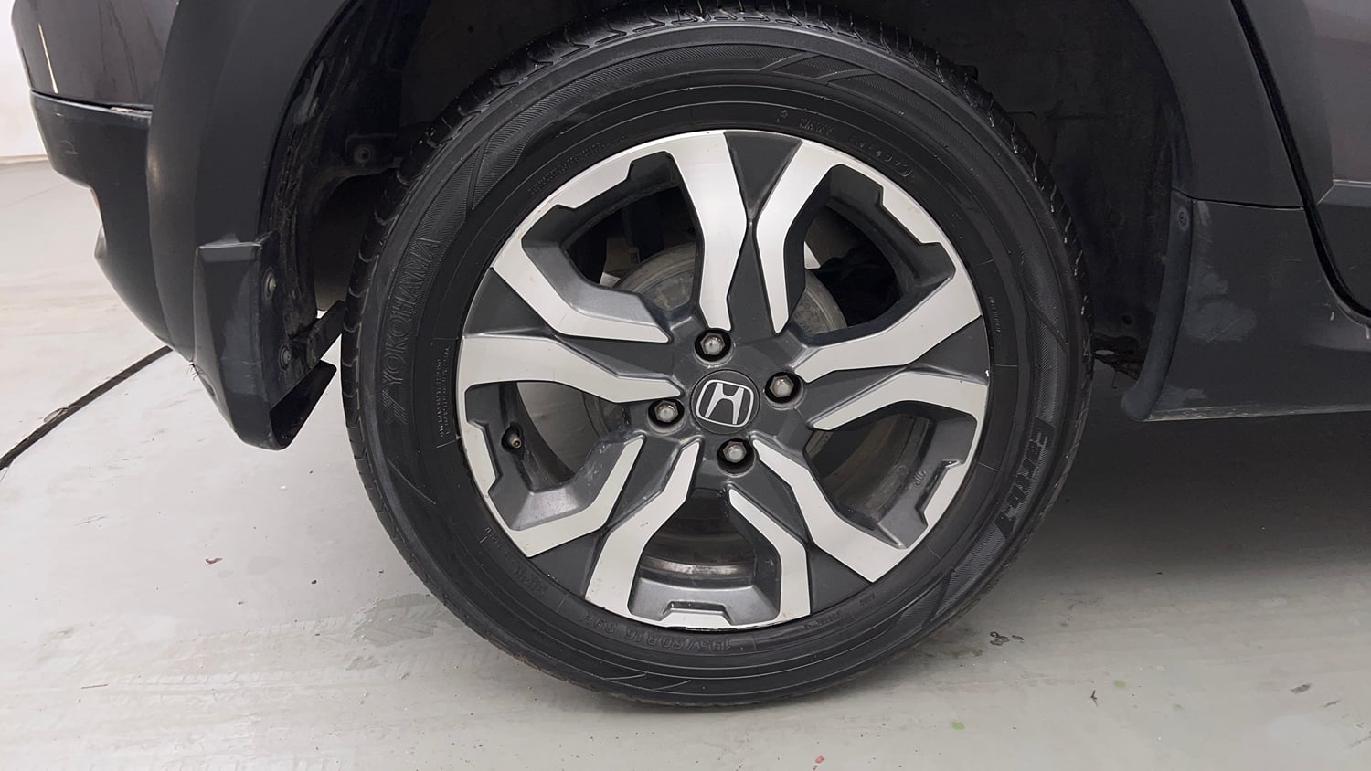 Used 2019 Honda WR-V VX MT Diesel Diesel Manual tyres RIGHT REAR TYRE RIM VIEW