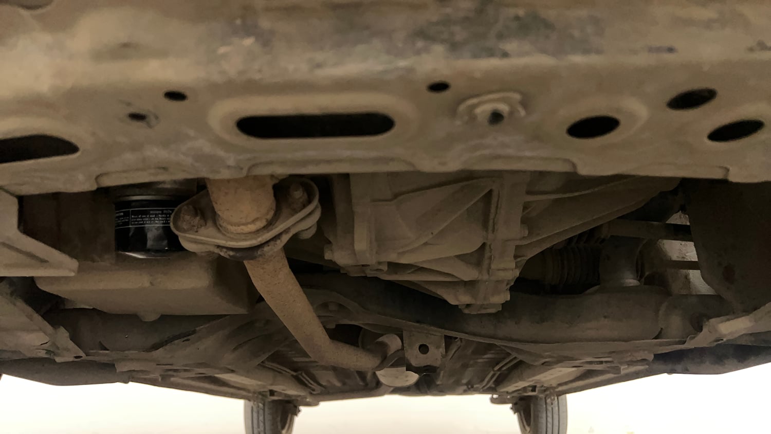 Used 2016 Maruti Suzuki Celerio ZXi AMT Petrol Automatic extra FRONT LEFT UNDERBODY VIEW