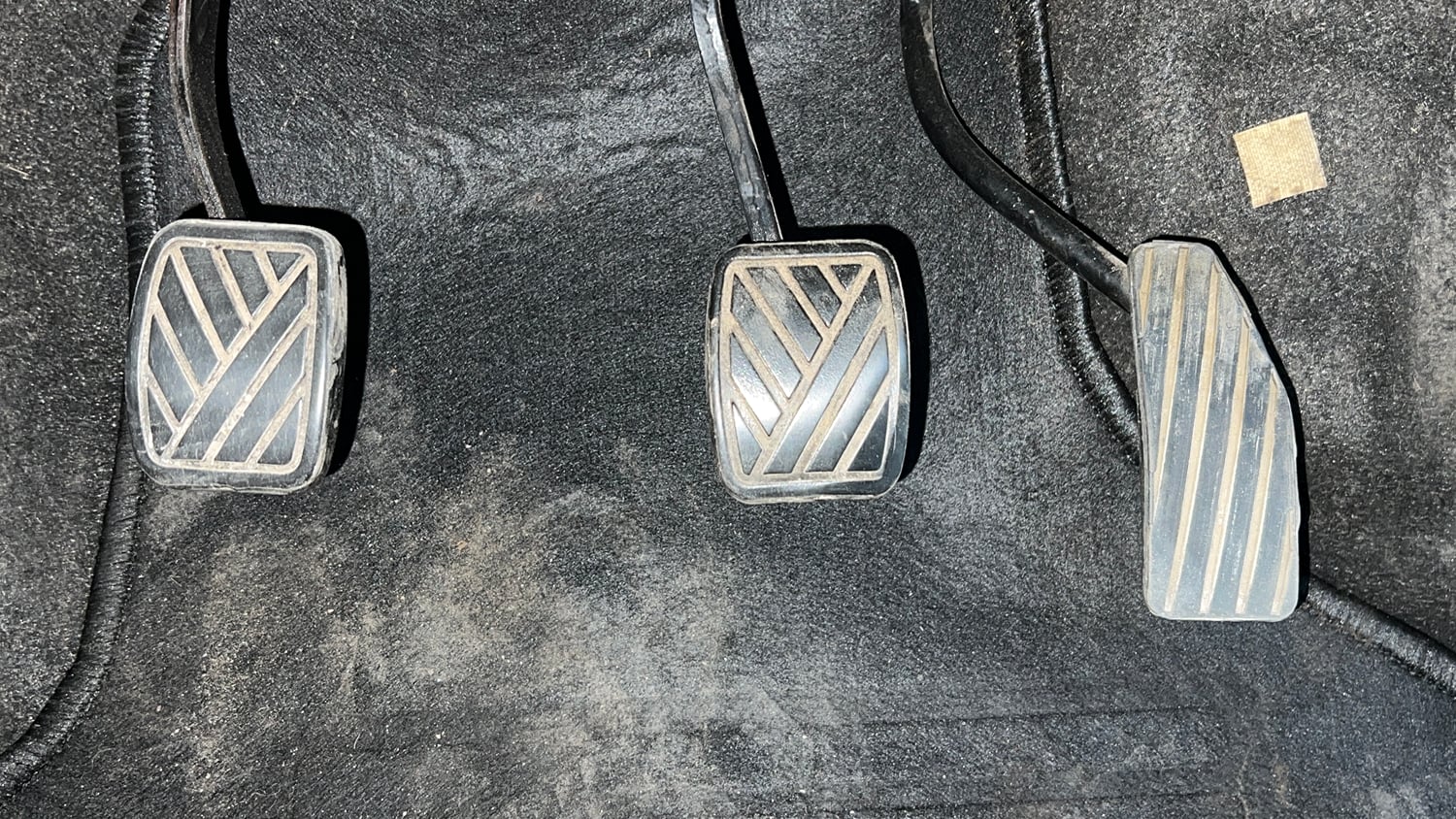 Used 2016 Maruti Suzuki Wagon R LXI Petrol Manual interior PEDALS VIEW