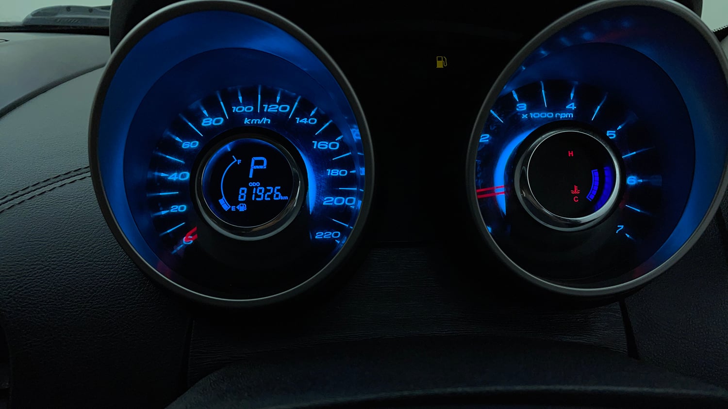 Used 2018 Mahindra XUV500 W11 AT Diesel Automatic interior CLUSTERMETER VIEW