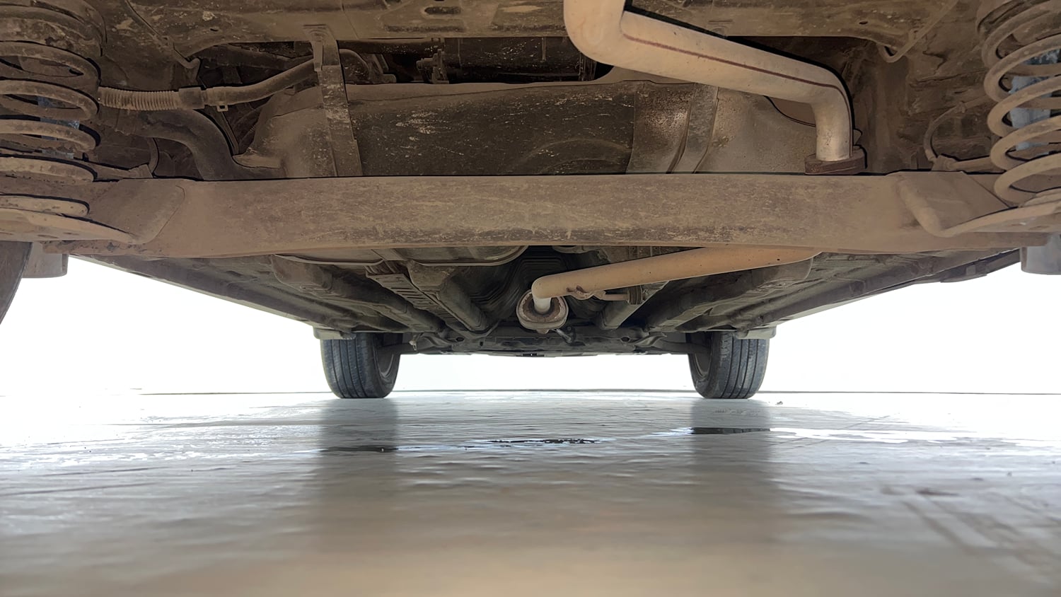 Used 2016 Hyundai Creta 1.6 SX Plus AT Petrol Petrol Automatic extra REAR UNDERBODY VIEW (TAKEN FROM REAR)