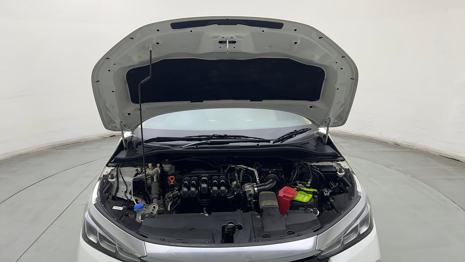 Used 2024 Honda City Elegant Edition CVT Petrol Automatic engine ENGINE & BONNET OPEN FRONT VIEW