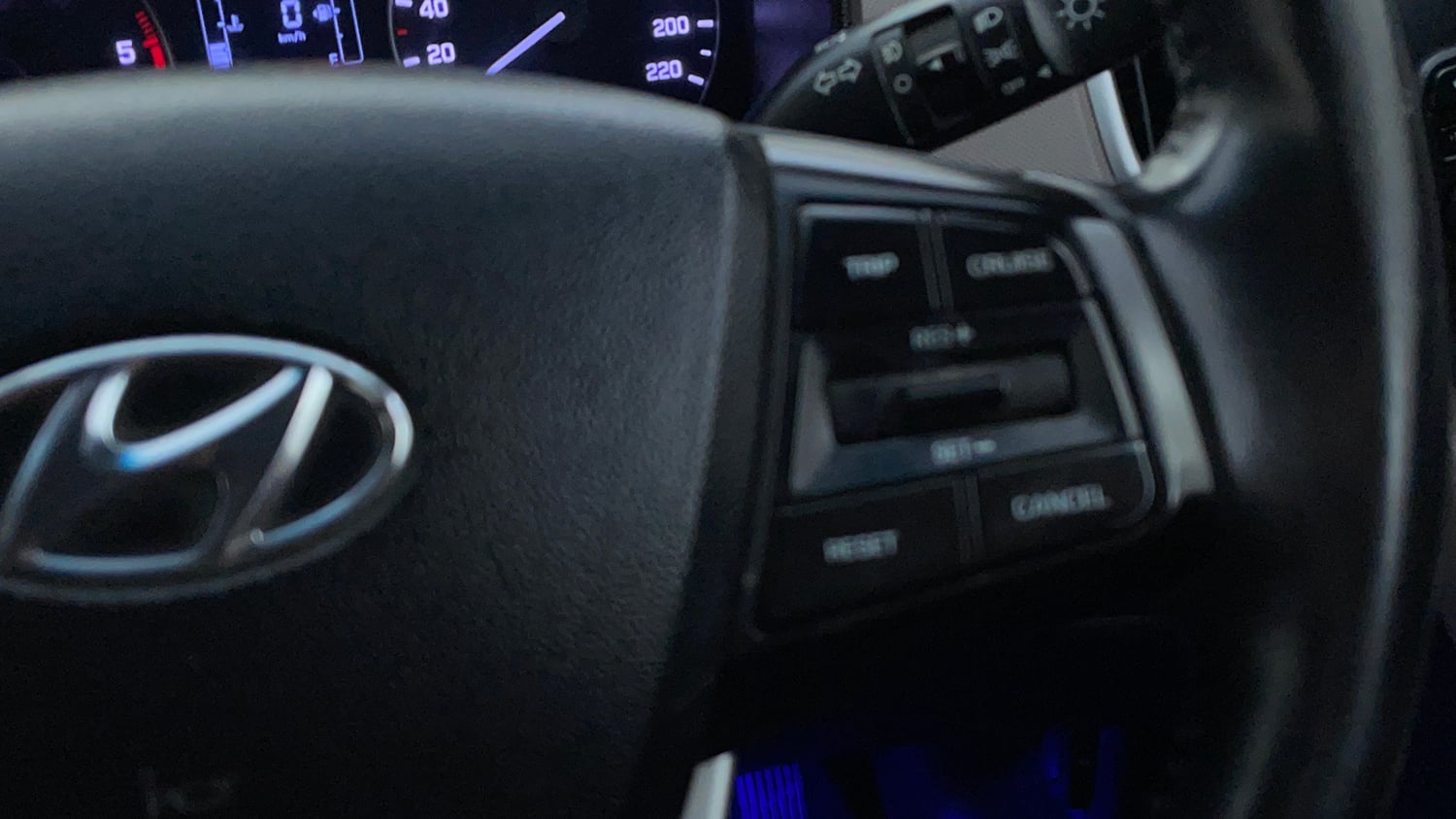 Used 2018 Hyundai Creta SX 1.6 CRDi Diesel Manual top_features Cruise control