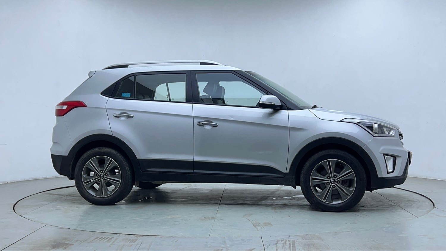 Used 2016 Hyundai Creta 1.6 SX Plus AT Petrol Petrol Automatic exterior RIGHT SIDE VIEW