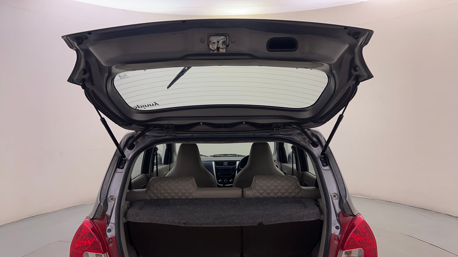 Used 2015 Maruti Suzuki Celerio ZXi AMT Petrol Automatic interior DICKY DOOR OPEN VIEW