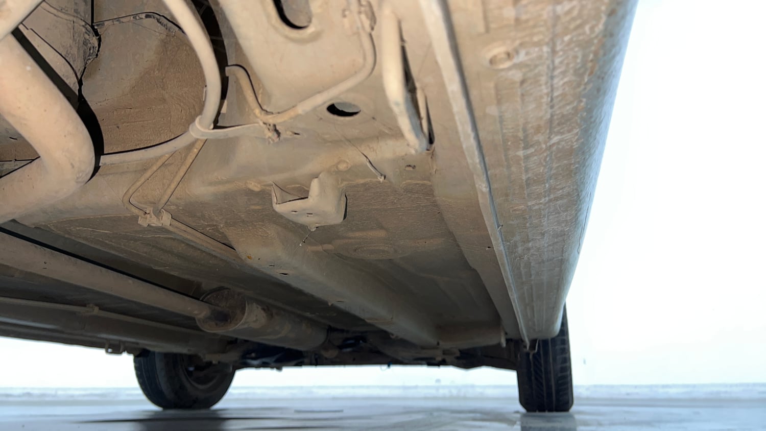 Used 2018 Maruti Suzuki Celerio ZXi (O) AMT Petrol Automatic extra REAR RIGHT UNDERBODY VIEW