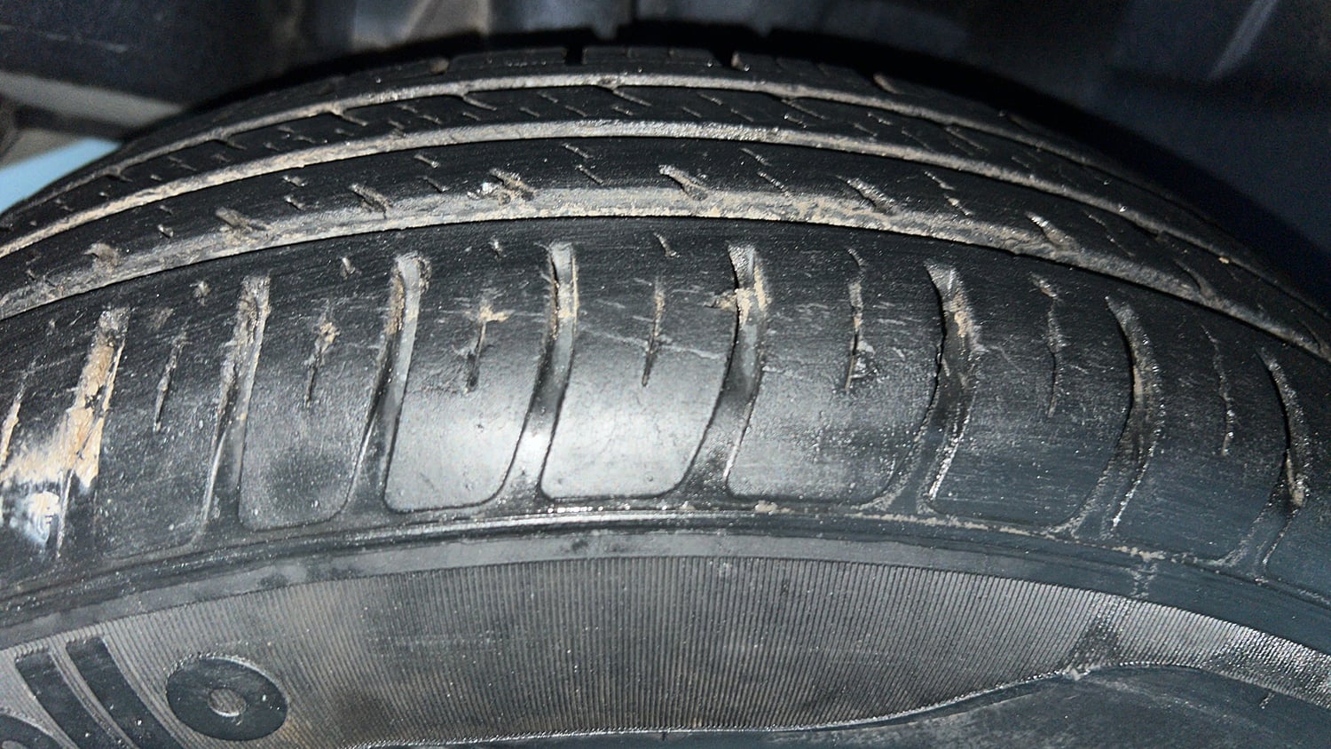 Used 2018 Maruti Suzuki Swift LXi Petrol Manual tyres RIGHT REAR TYRE TREAD VIEW