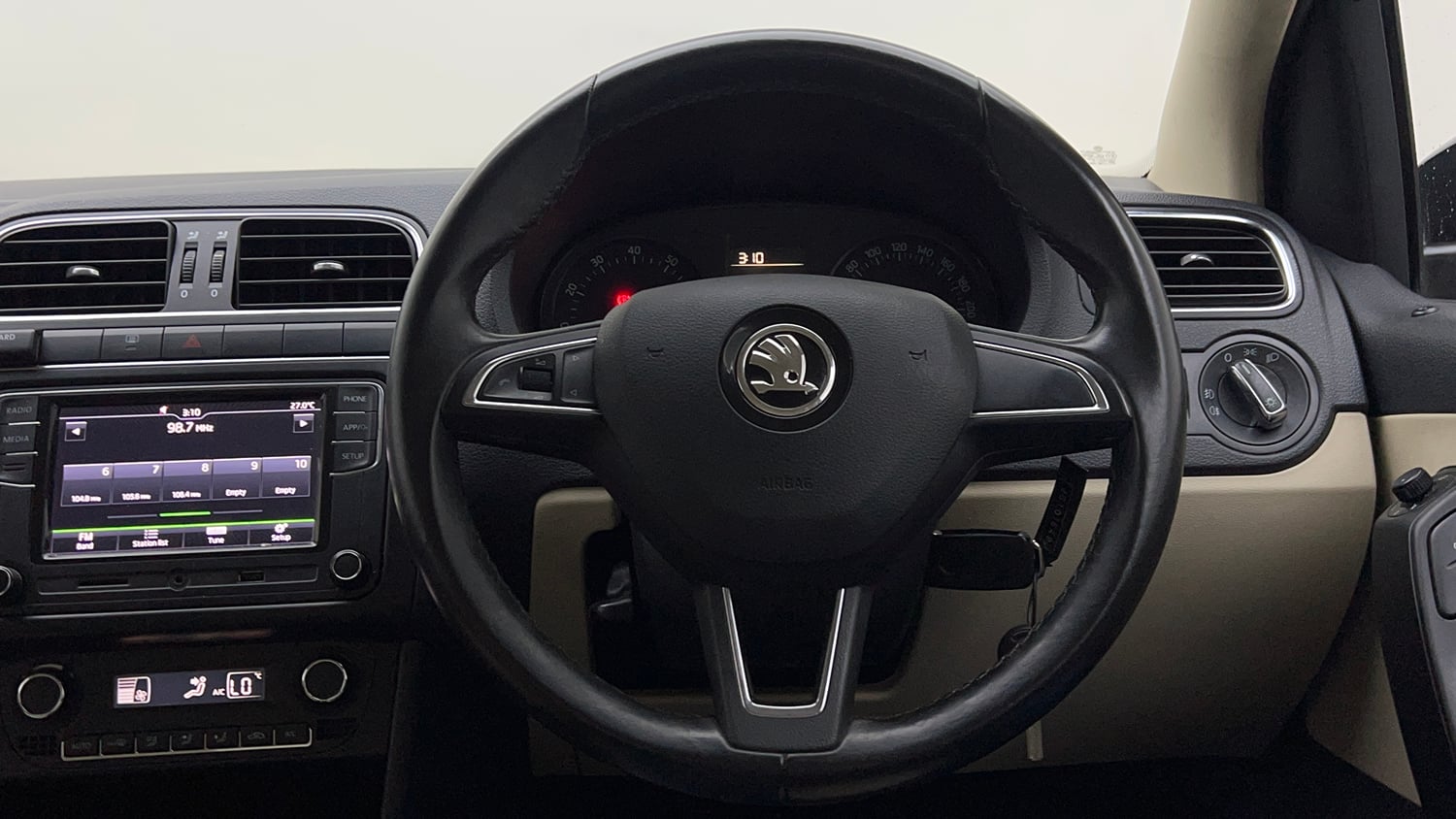 Used 2018 Skoda Rapid Style 1.6 MPI Petrol Manual interior STEERING VIEW