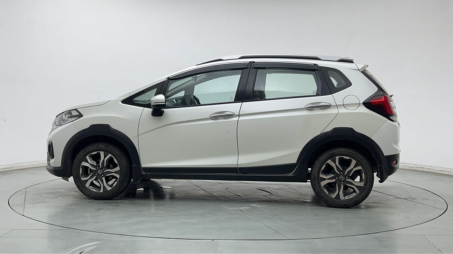 Used 2022 Honda WR-V VX MT Petrol Petrol Manual exterior LEFT SIDE VIEW
