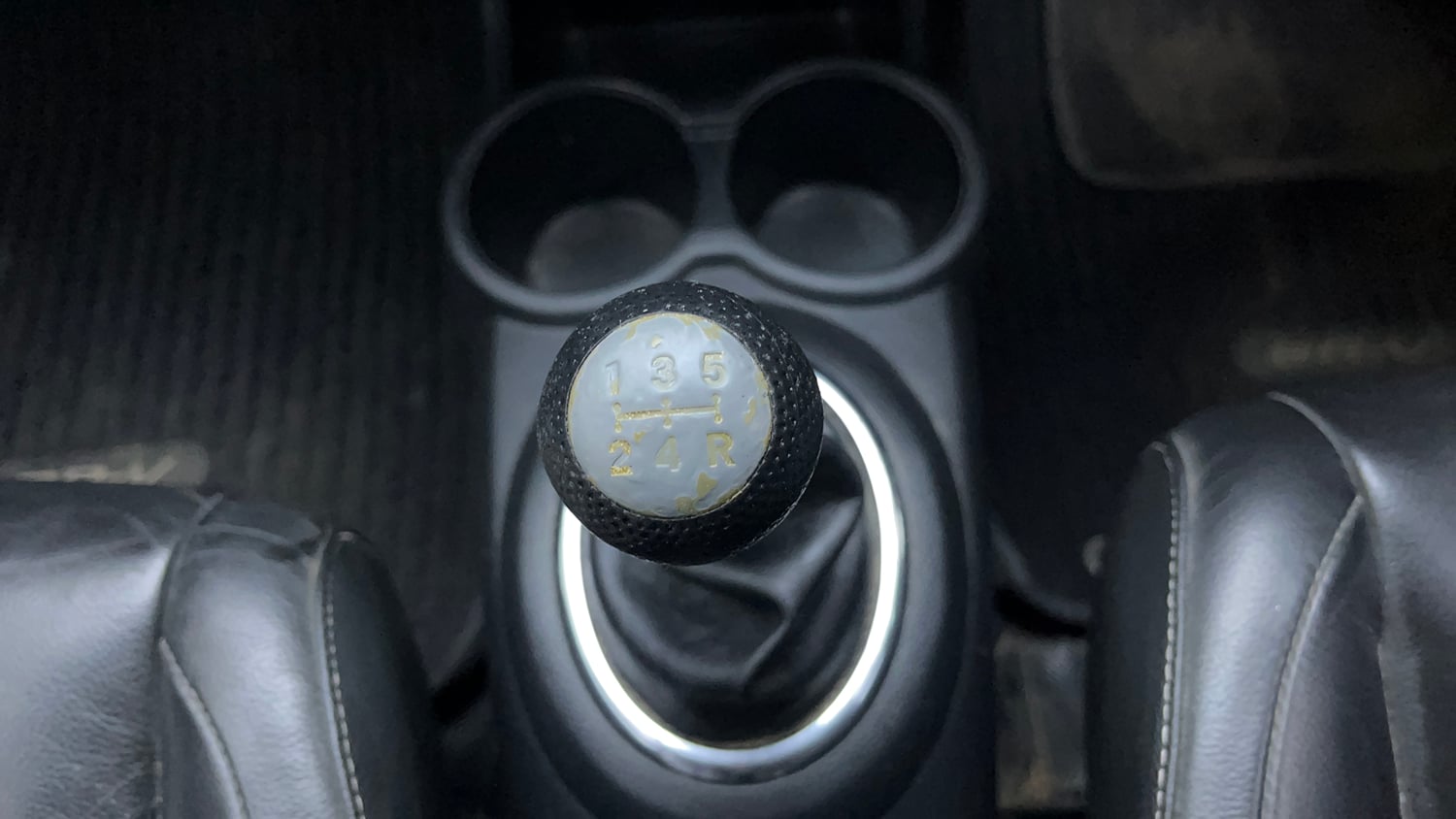 Used 2017 Honda BR-V VX Diesel Diesel Manual interior GEAR  KNOB VIEW