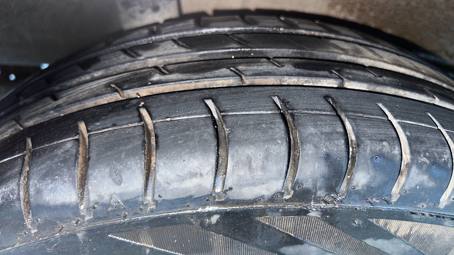 Used 2019 Maruti Suzuki Wagon R ZXi 1.2 Petrol Manual tyres RIGHT REAR TYRE TREAD VIEW
