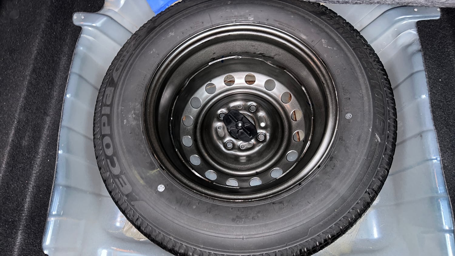 Used 2024 Tata Altroz XTA Petrol Petrol Automatic tyres SPARE TYRE VIEW