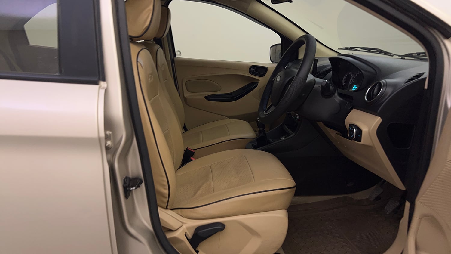 Used 2019 Ford Figo Aspire Titanium 1.2 Ti-VCT Petrol Manual interior RIGHT SIDE FRONT DOOR CABIN VIEW