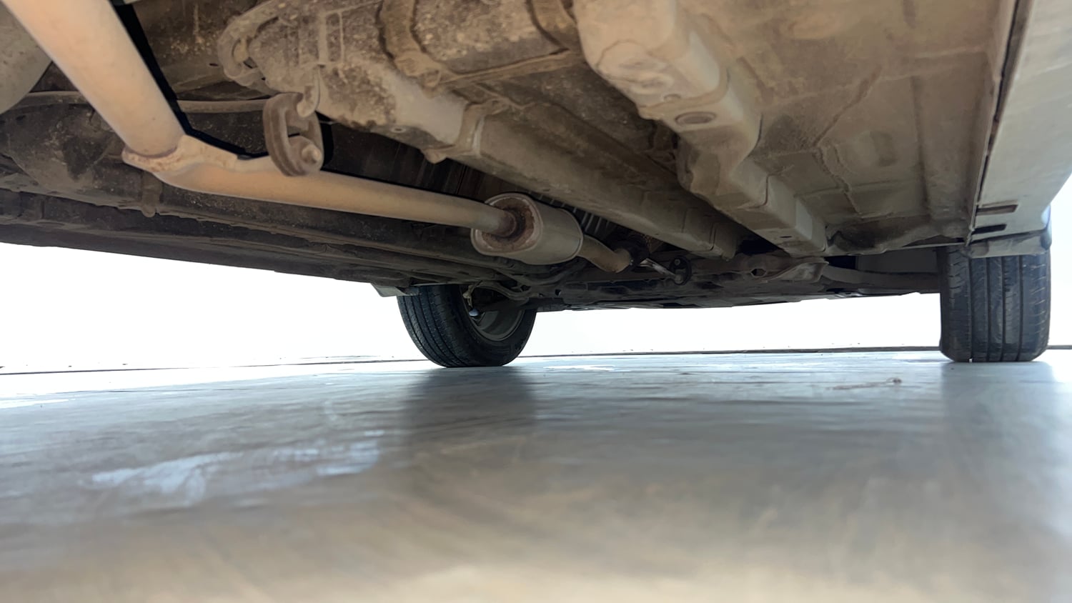 Used 2016 Hyundai Creta 1.6 SX Plus AT Petrol Petrol Automatic extra REAR RIGHT UNDERBODY VIEW