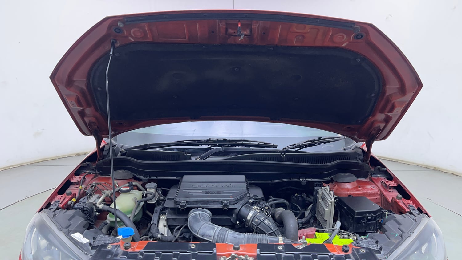 Used 2019 maruti-suzuki Vitara Brezza VDi AGS Diesel Automatic engine ENGINE & BONNET OPEN FRONT VIEW