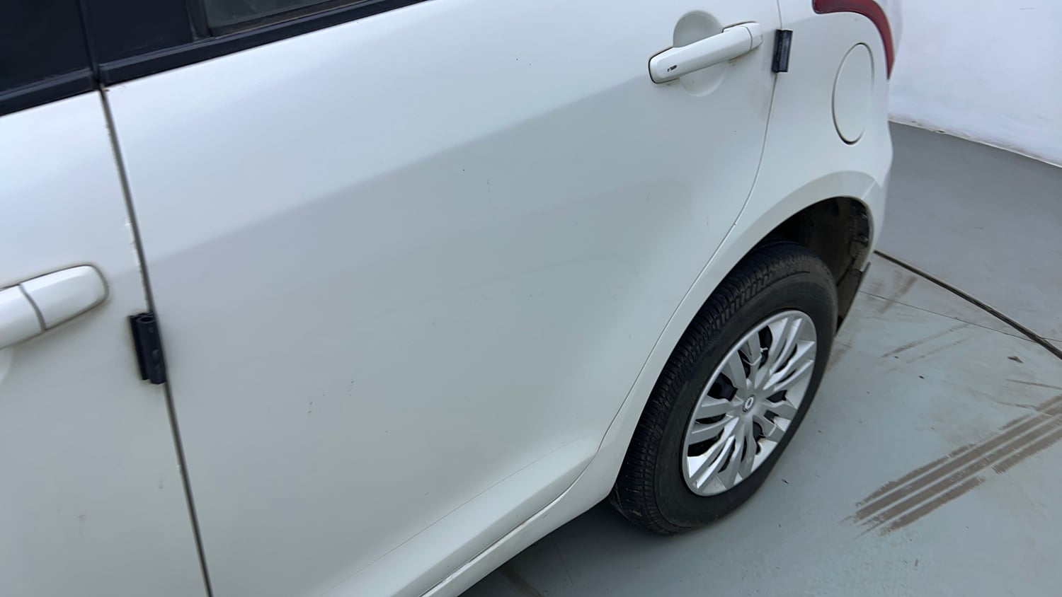Used 2012 Maruti Suzuki Swift VXi Petrol Manual dents MINOR SCRATCH
