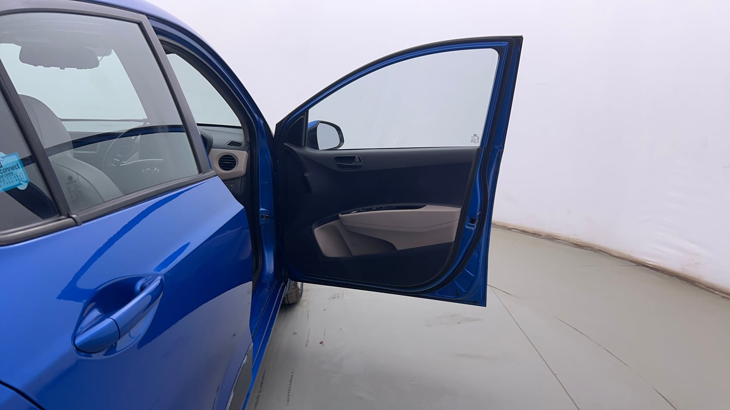 Used 2019 Hyundai Xcent S Petrol Manual interior RIGHT FRONT DOOR OPEN VIEW