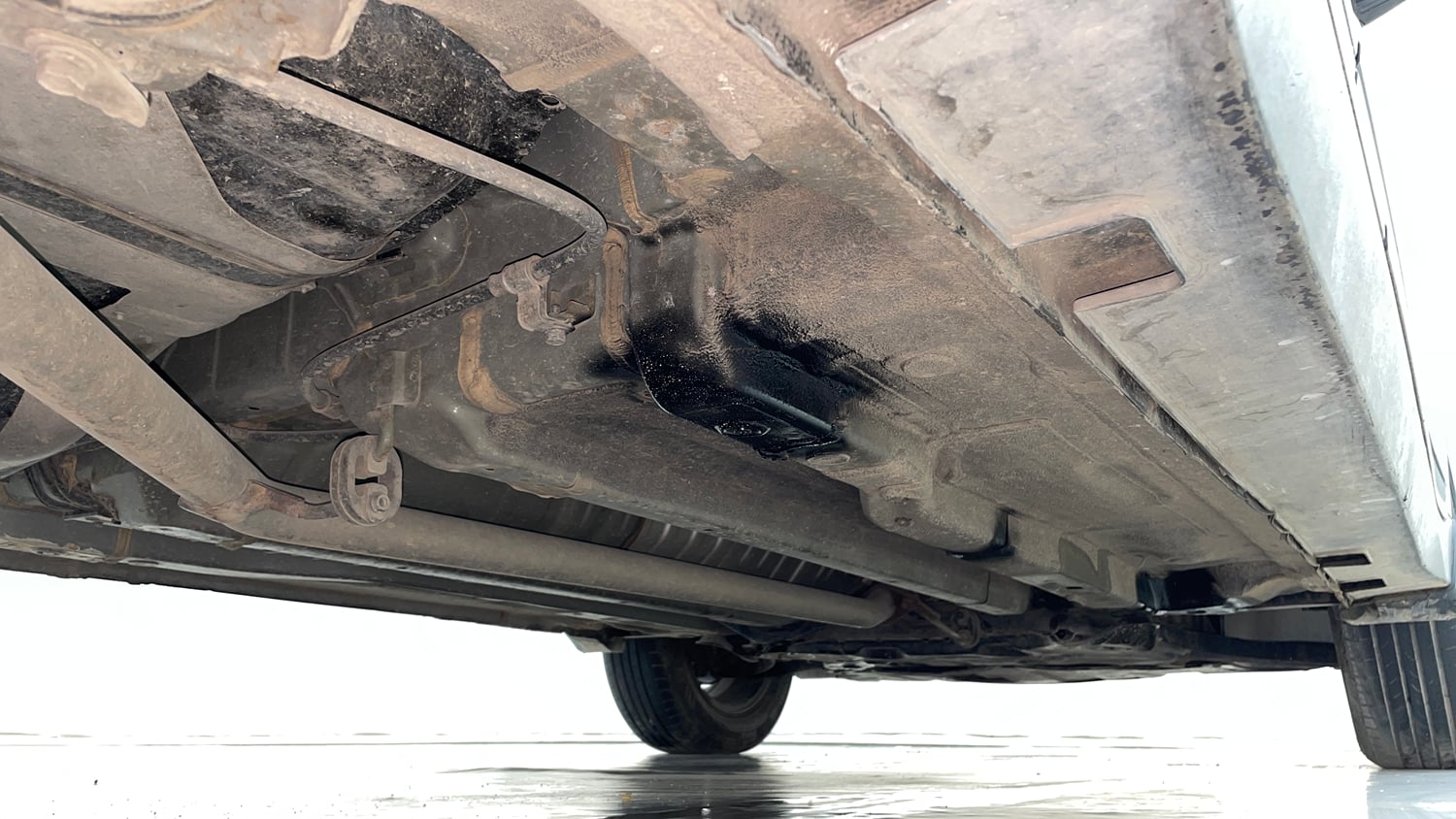 Used 2018 Hyundai Creta SX 1.6 CRDi Diesel Manual extra REAR RIGHT UNDERBODY VIEW