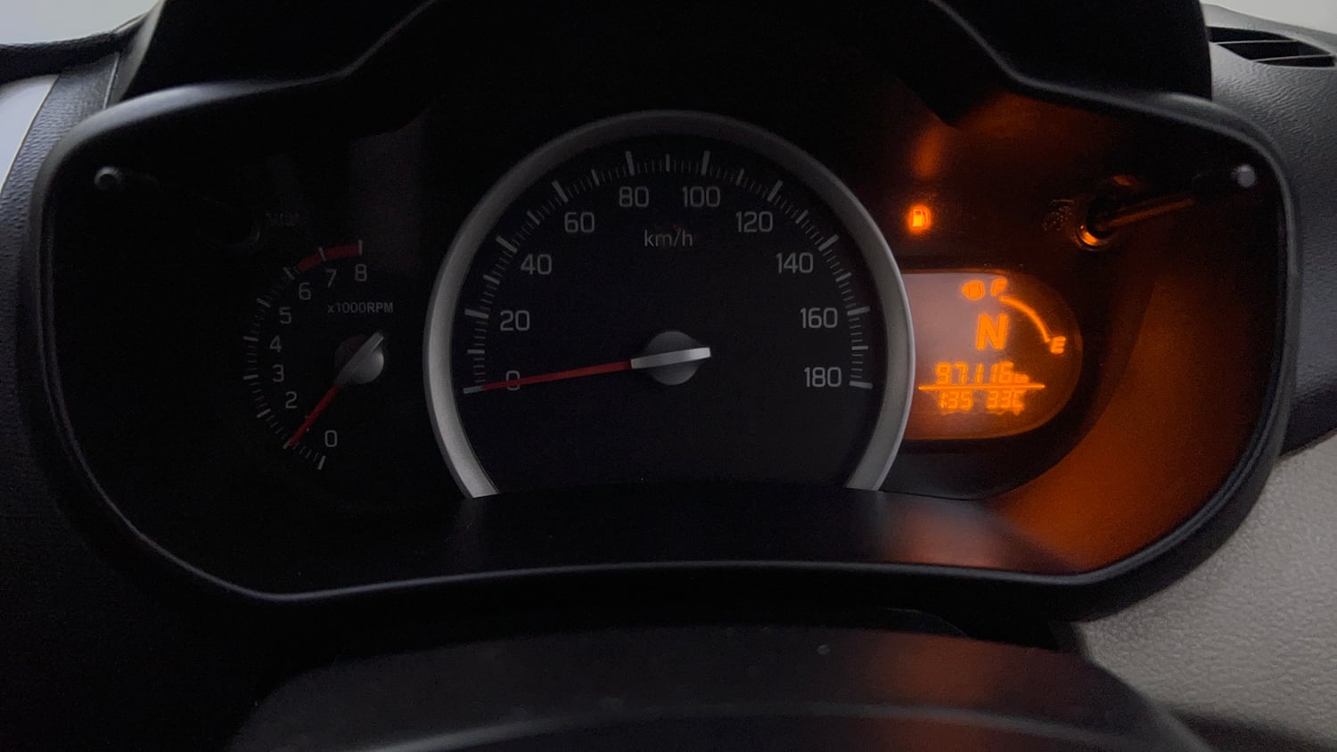 Used 2015 Maruti Suzuki Celerio ZXi AMT Petrol Automatic interior CLUSTERMETER VIEW
