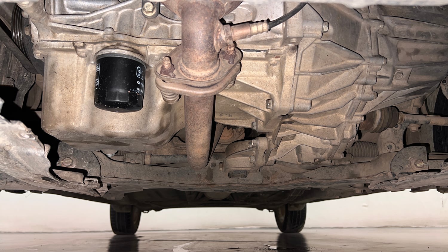 Used 2019 Maruti Suzuki Swift ZXi AMT Petrol Automatic extra FRONT LEFT UNDERBODY VIEW