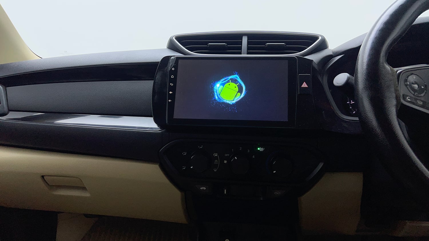 Used 2019 Honda Amaze 1.2 S CVT Petrol Petrol Automatic interior MUSIC SYSTEM & AC CONTROL VIEW