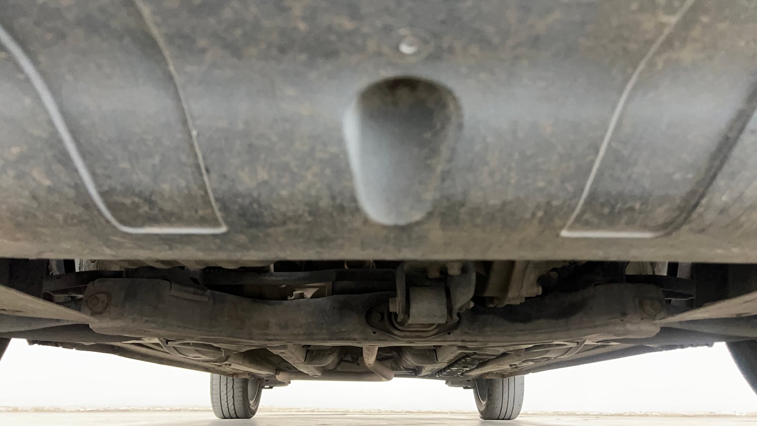 Used 2018 Hyundai Elite i20 Asta 1.2 (O) Petrol Manual extra FRONT LEFT UNDERBODY VIEW