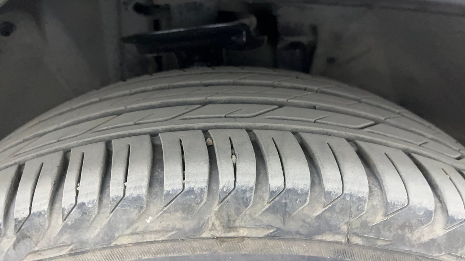 Used 2021 Jeep Compass Model S (O) 2.0 Diesel Diesel Manual tyres RIGHT FRONT TYRE TREAD VIEW