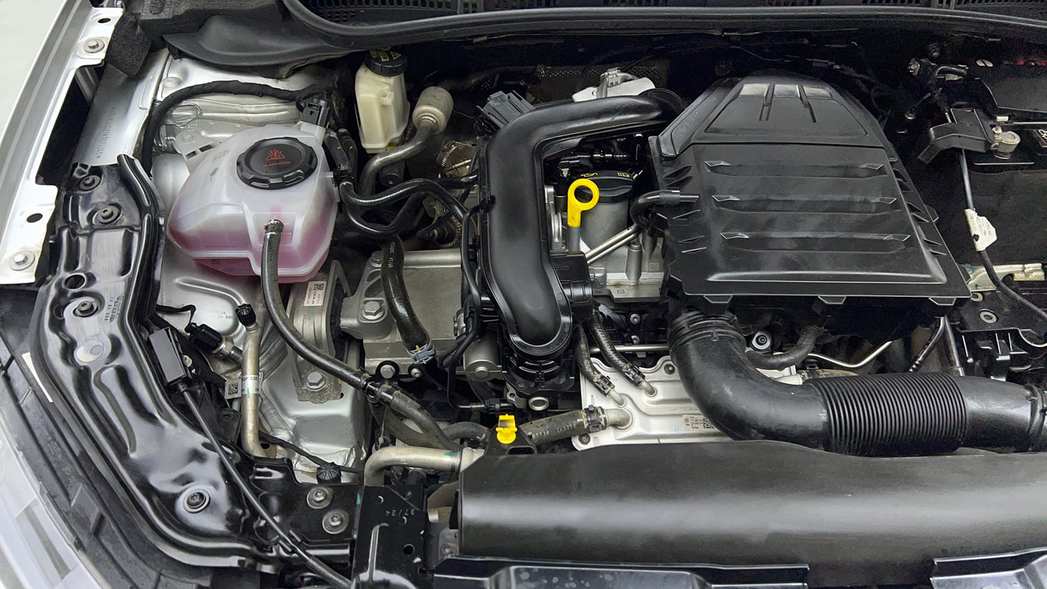 Used 2025 Volkswagen Virtus Topline 1.0 TSI AT Petrol Automatic engine ENGINE RIGHT SIDE VIEW